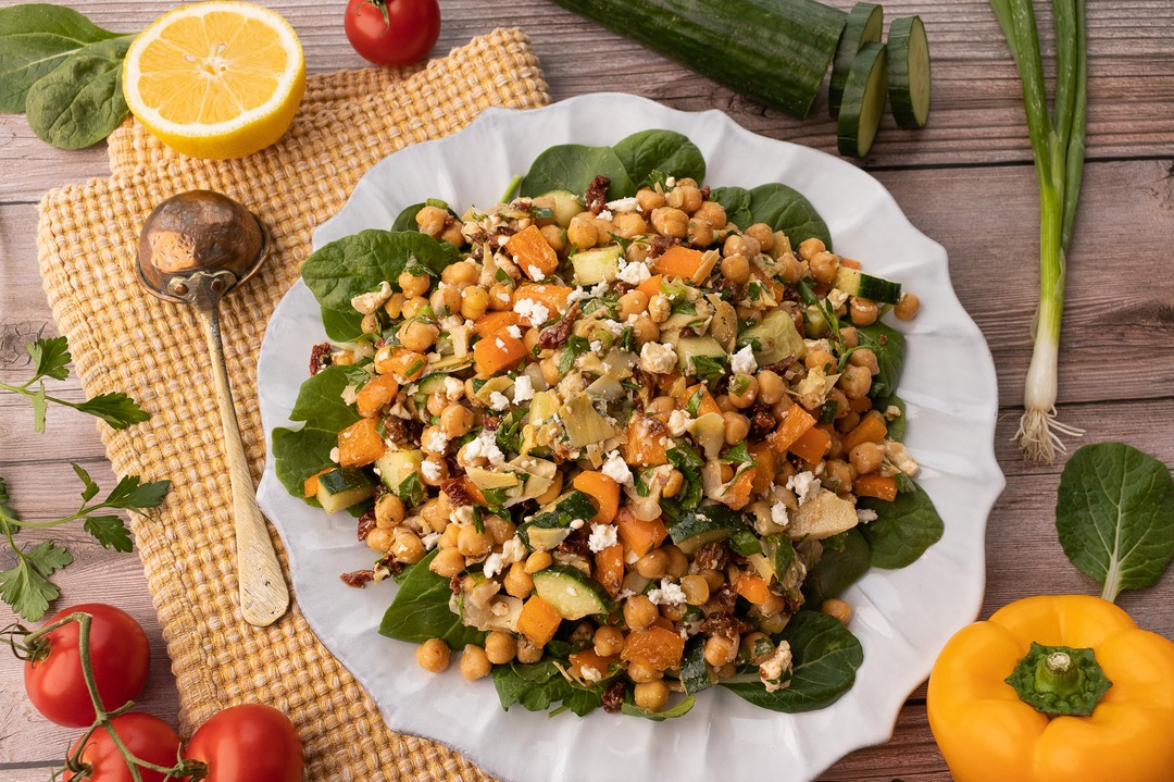 As the weather warms, why not showcase delicious, fresh produce in this Mediterranean Chickpea Salad. Packed with protein- and fiber-rich chickpeas and the flavors of summer, it makes for a deliciously satisfying and refreshing meal. 😋 

Find the recipe for at Food Smart Colorado, link in bio.

Photo by PhD student @alegumeaday 

#FoodSmartColorado #CSUExtension #LovePulses #Pulses #Beans #Legumes #Fiber #Protein #HealthyEating #Recipe #Recipes #Chickpea #GarbanzoBeans #ChickpeaSalad #SummerSalads #Chickpeas #Healthy #Nutrition #PlantBased #Vegetarian